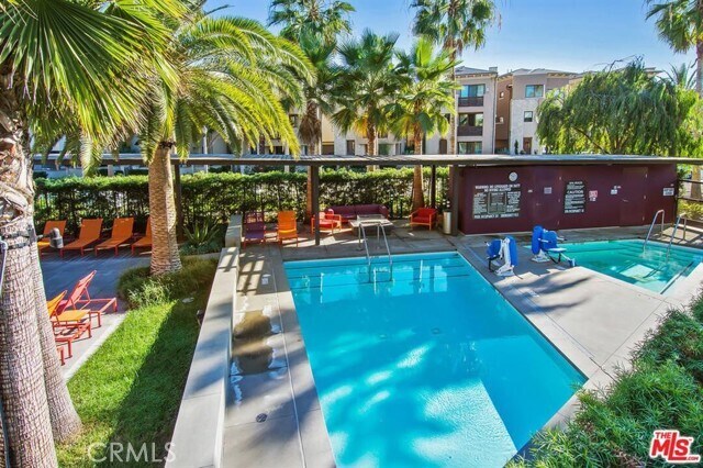 Building Photo - 13044 Pacific Promenade