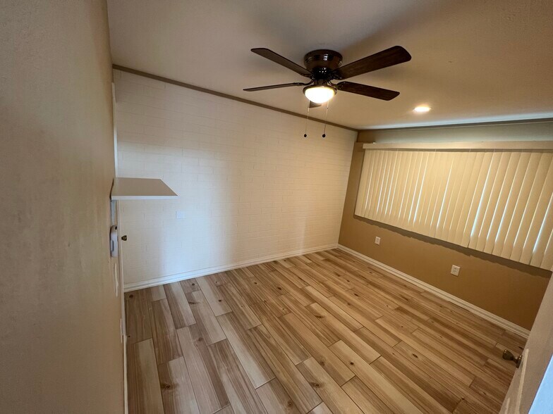 Main Bedroom - 7342 N 38th Dr