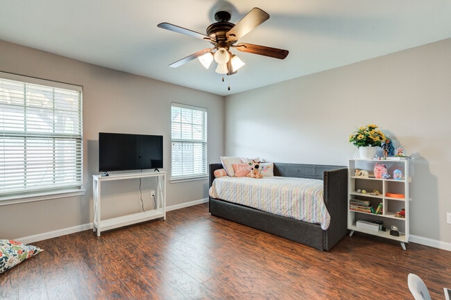 Building Photo - 6905 91st St