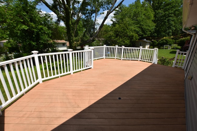 Building Photo - Fantastic 4BR/ 3BA Rambler in Aspen Hill