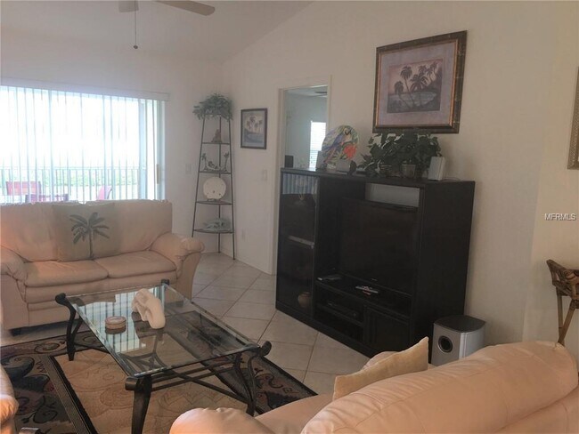 Building Photo - 5800 Sabal Trace Dr
