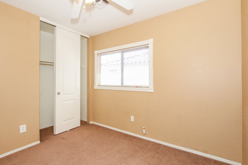 Building Photo - 3012 W Running Deer Trail