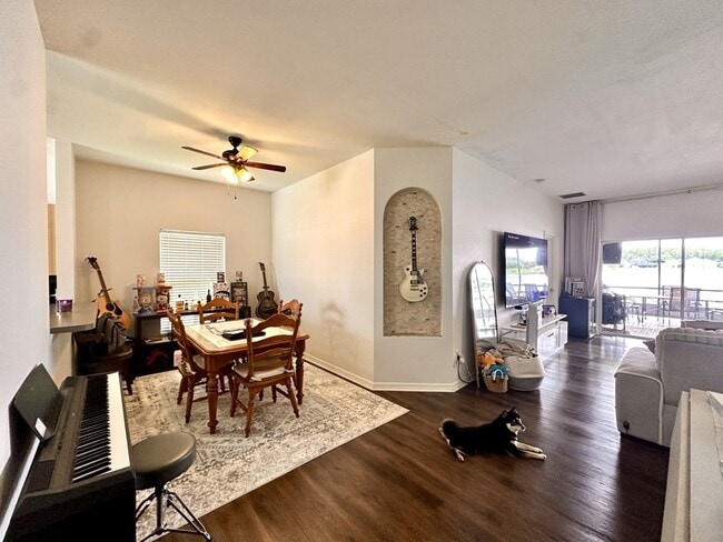 Building Photo - 4226 Waterside Pointe Cir