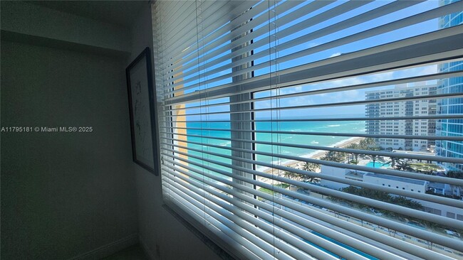 Building Photo - 2501 S Ocean Dr