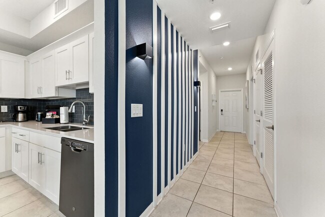 Building Photo - 3161 Paradox Cir