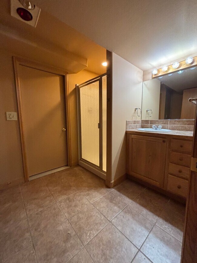 Building Photo - 2309 Alysse Ct