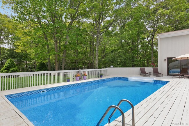 Building Photo - 18 Quail Run