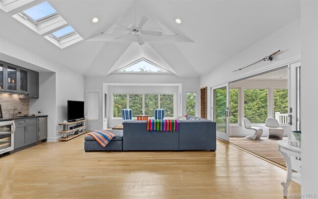 Building Photo - 58 Bayfield Ln