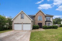 Building Photo - 4 Bedroom 2.5 Bath House