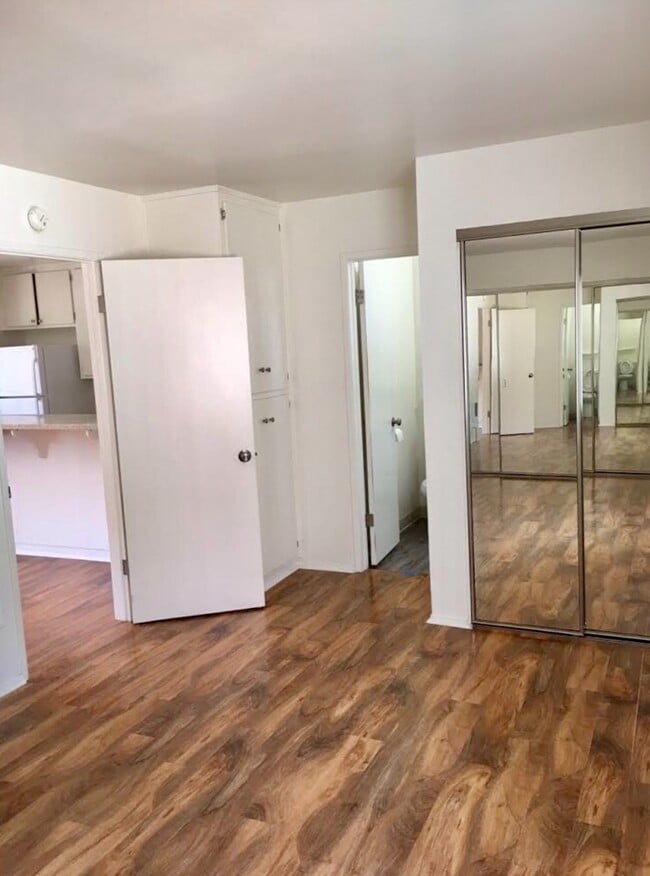 Building Photo - Gorgeous 1 bedroom  1 bath