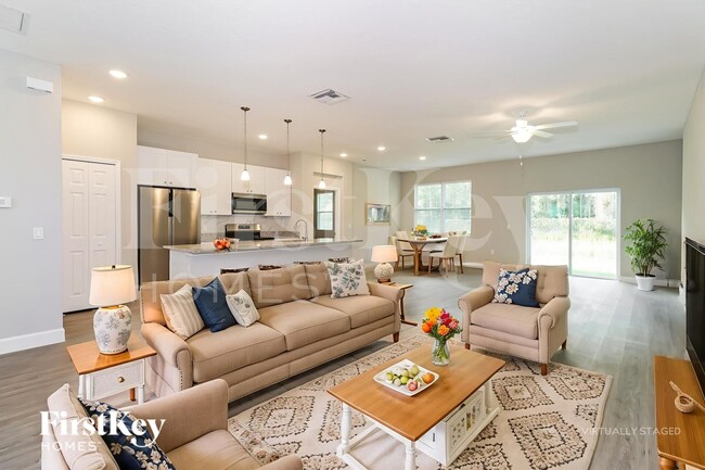 Building Photo - 121 Dailey St SE