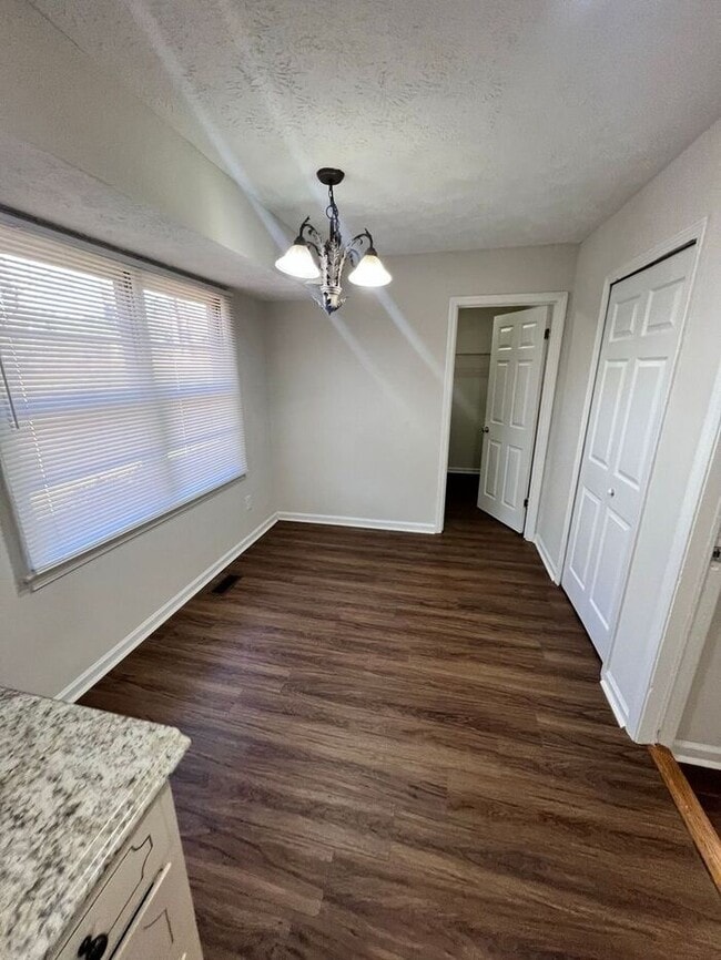 Building Photo - Available now!!! 3 bedroom 2 bath in Lilburn