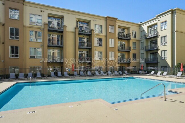 Building Photo - 711 Cosmopolitan Dr NE