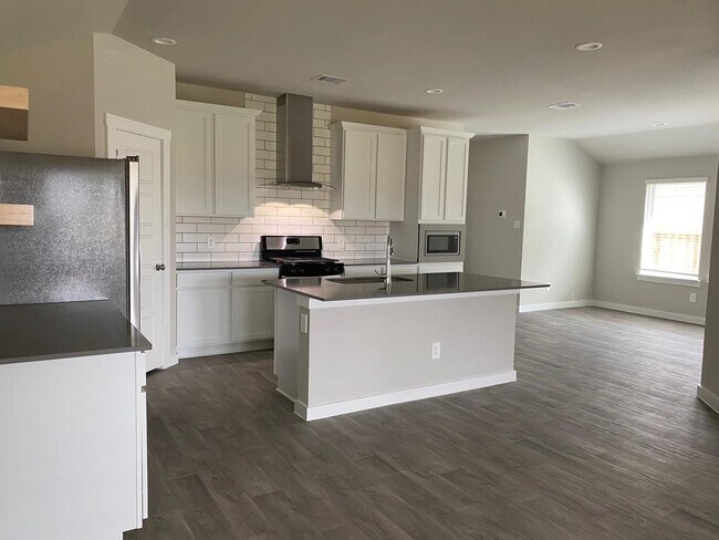 Building Photo - 2808 Gunnersbury Dr