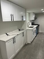 Building Photo - 5624 N Marmora Ave