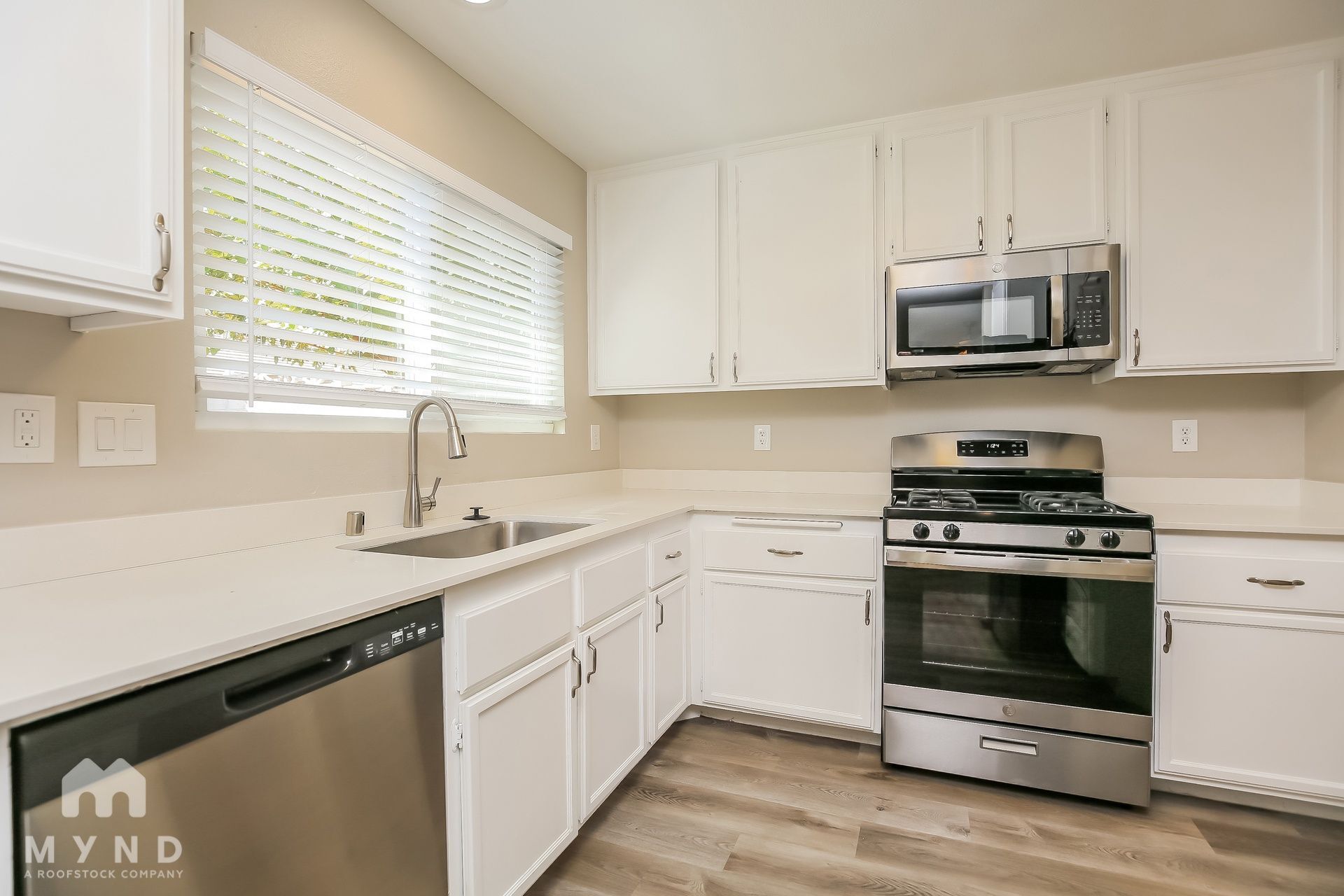 Building Photo - 4423 Honeycomb Dr