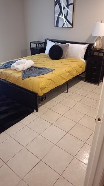 Building Photo - 3300 Pebblebrook Dr