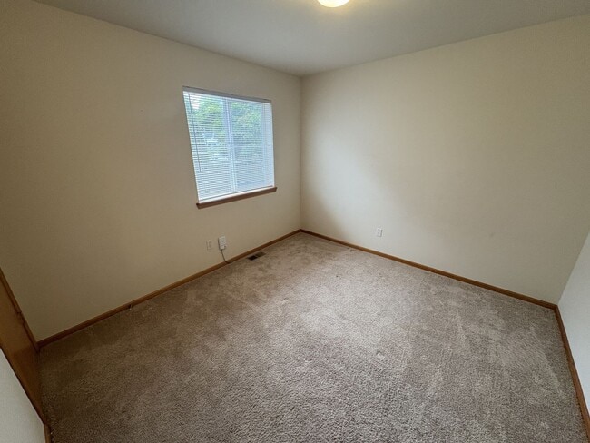 Building Photo - 3515 Malland Ct