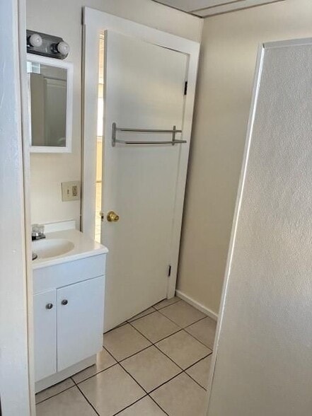 Building Photo - 37 Wakefield St