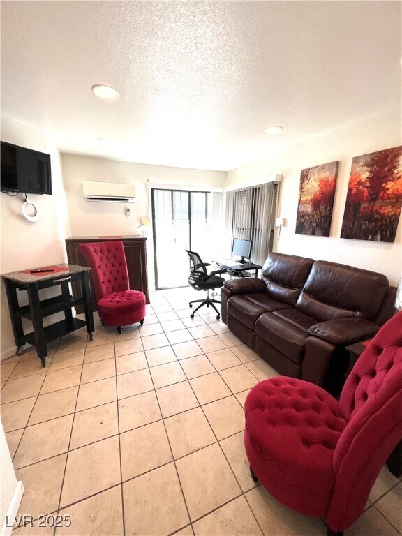 Primary Photo - 490 Elm Dr