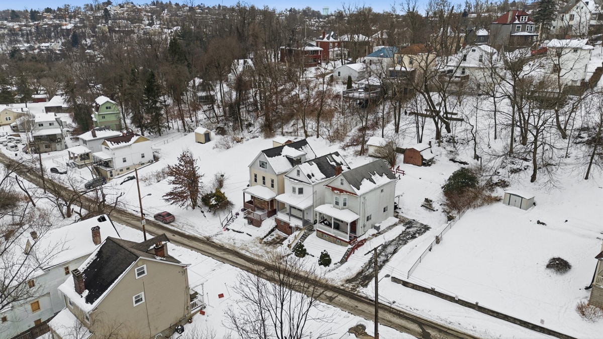 Building Photo - 19 Arnold St