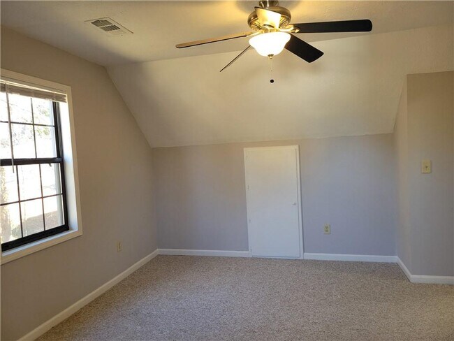 Building Photo - 2897 Quinbery Dr