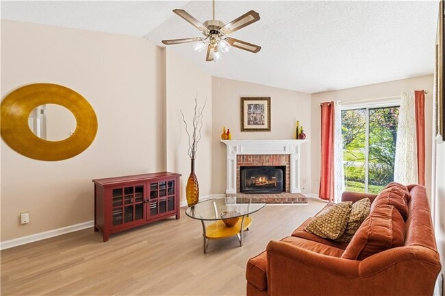 Building Photo - 1501 Colt Ridge Ln SE