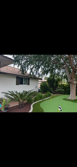 Building Photo - 2600 Delevan Dr