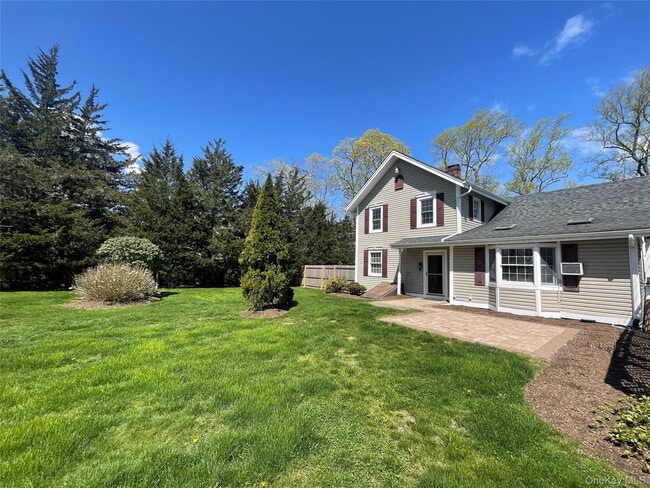 Building Photo - 496 N Country Rd