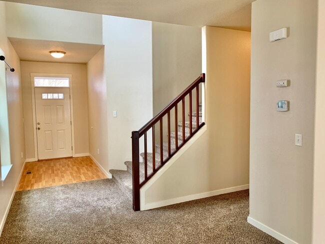 Building Photo - DON'T MISS THIS ONE...  - Quiet, 4 bedroom...