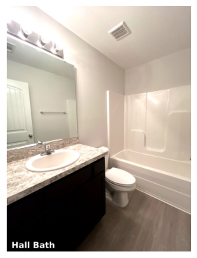 Building Photo - 8 SAW