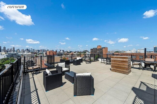 Building Photo - 30-82 Crescent Street 7E