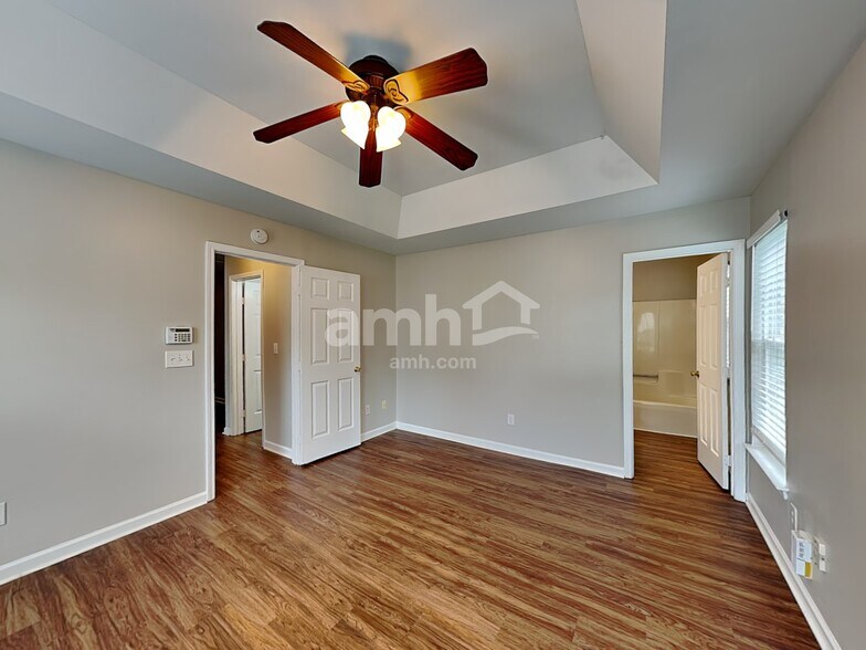 Building Photo - 10145 Baxter Caldwell Dr