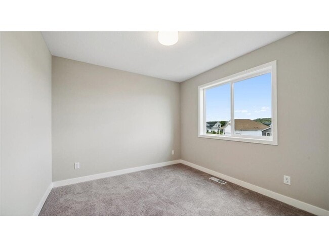 Building Photo - 7472 170th Ave NW