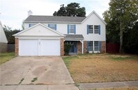 Building Photo - 102 Wildbriar St