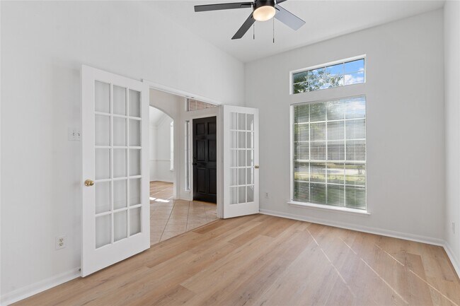 Building Photo - 17606 Forest Haven Trail