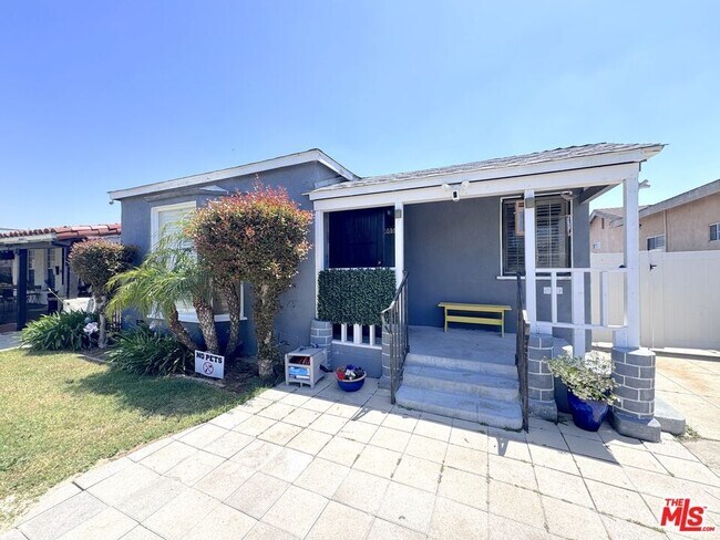 Building Photo - 8850 S Wilton Pl