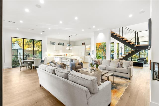 Building Photo - 3771 Almazan Dr