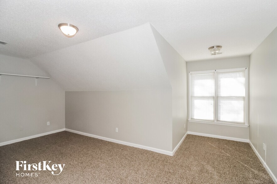 Building Photo - 719 Gable Ln