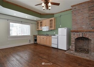 Building Photo - 2922 Hoyt Ave