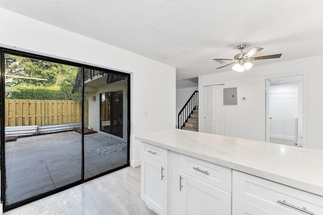 Building Photo - 1624 Forest Lakes Cir