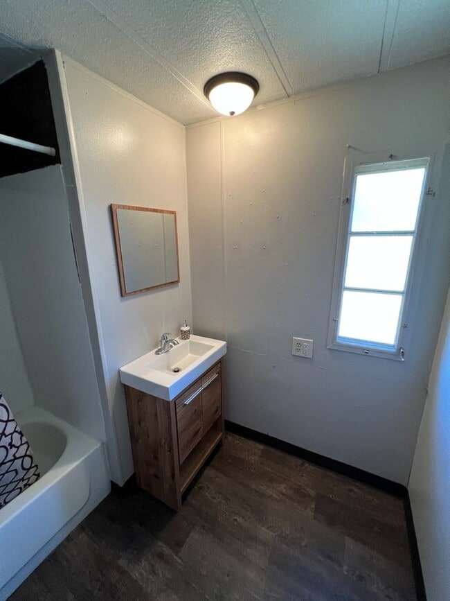 Building Photo - Semi-Rural 2 Bedroom 1 Bath Updated Mobile Home w/ Amenities
