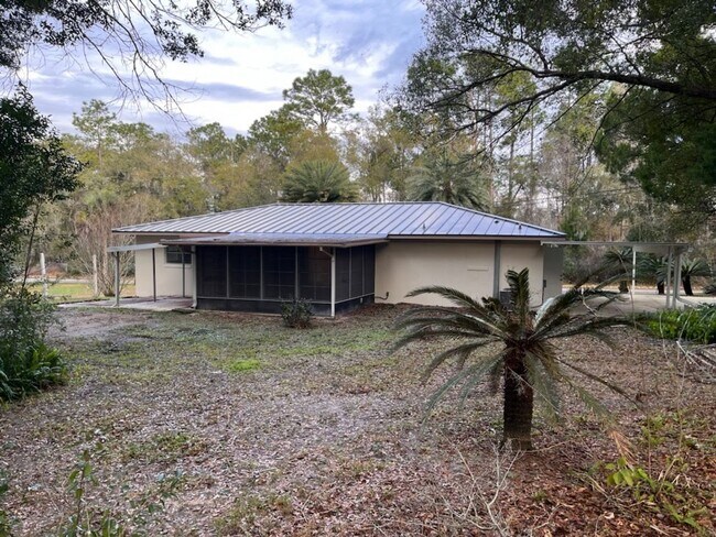 Building Photo - Beautiful fully remodeled home!