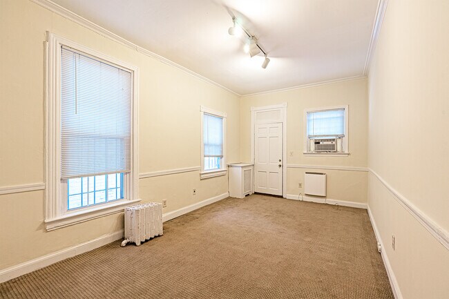 Bedroom - 1823 Riggs Pl NW