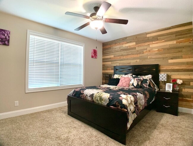 Building Photo - 3734 Silver Fox Ct