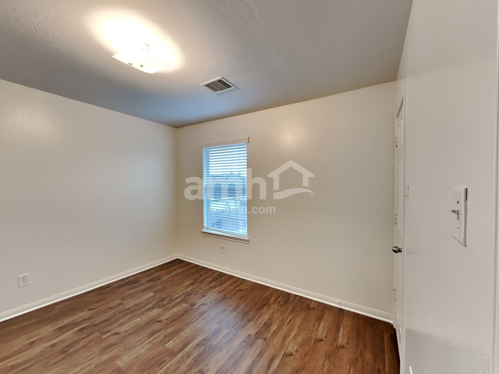 Building Photo - 5939 Stockholm Ct
