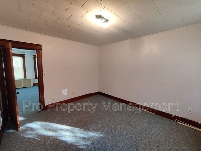 Building Photo - 638-638 Washington Ave