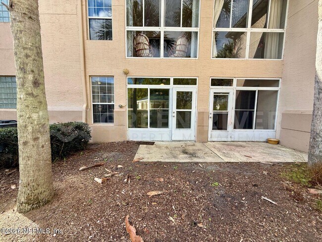 Building Photo - 204 Augusta Cir