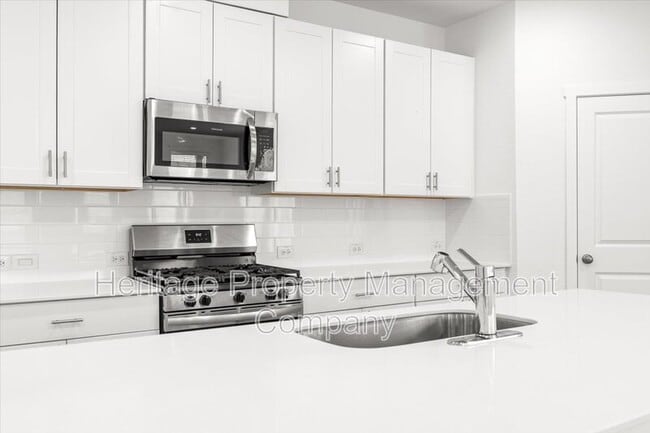 Building Photo - 4044 Rock Ml Dm