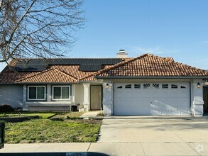 Building Photo - 1637 Trinity Way